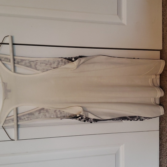 Black and white sequin racerback tank top - Picture 3 of 4